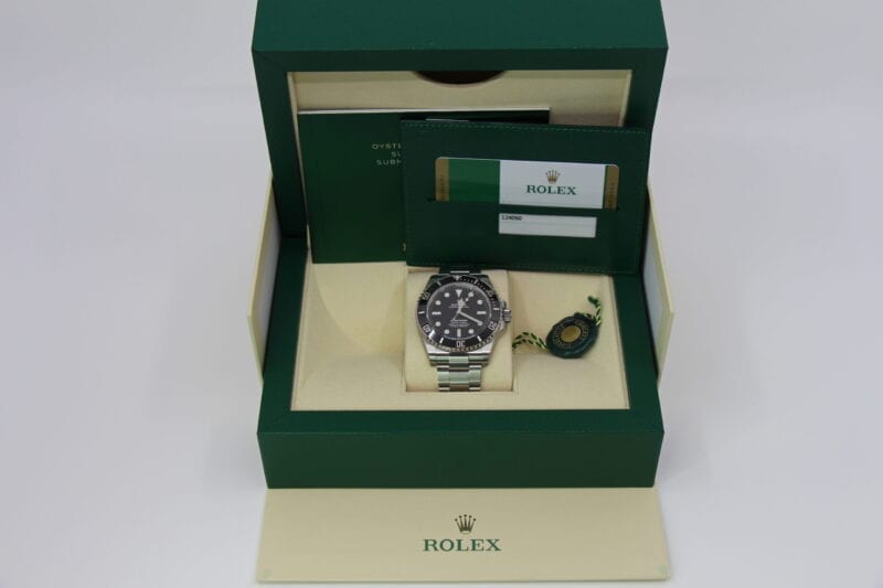 ROLEX SUBMARINER 124060 - NEW - Image 5