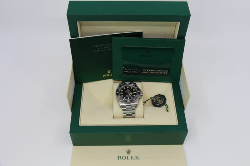 ROLEX SUBMARINER 124060 - NEW - Image 5