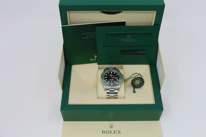 ROLEX SUBMARINER DATE 126610LV - NEW - Image 5
