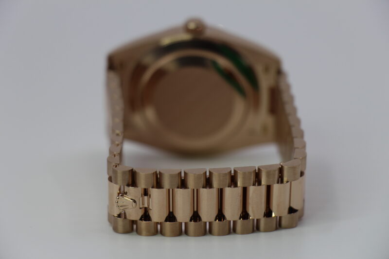 ROLEX DAYDATE 40 228235 - NEW - Image 3