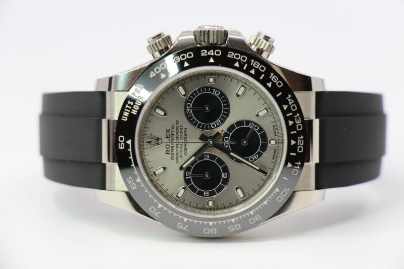 ROLEX COSMOGRAPH DAYTONA 116519LN - MINT