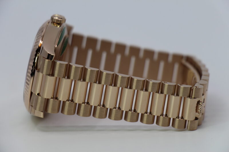 ROLEX DAYDATE 40MM 228235 - NEW - Image 2