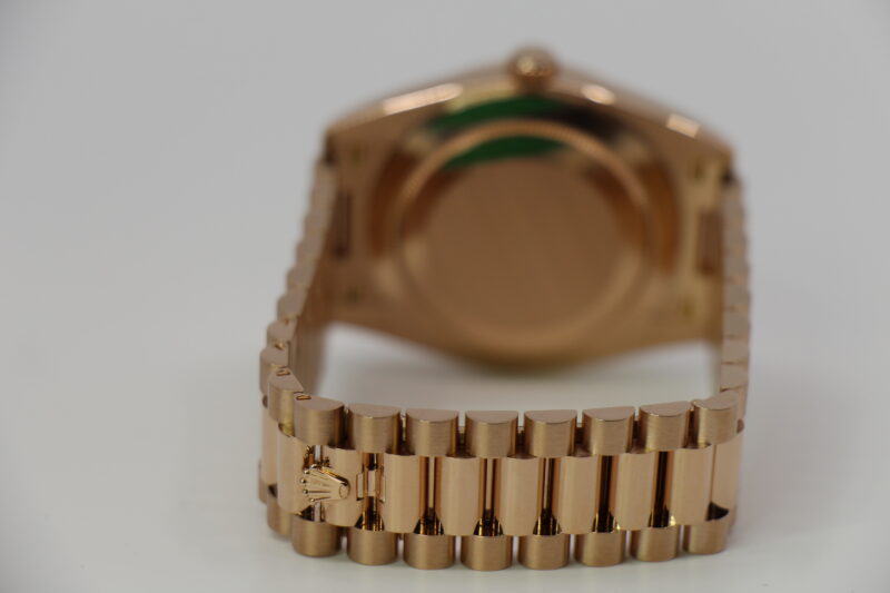 ROLEX DAYDATE 40MM 228235 - NEW - Image 3