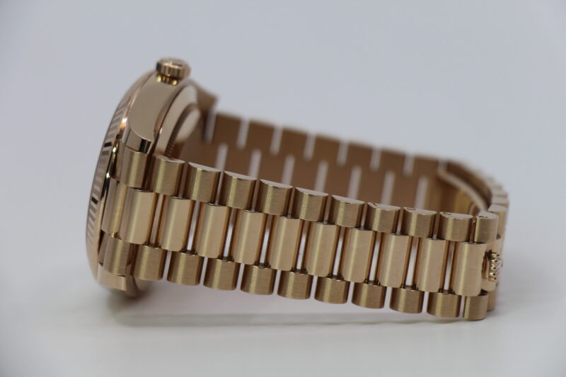 ROLEX DAY-DATE 40 228235 - MINT - Image 2