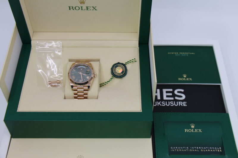 ROLEX DAY-DATE 40 228235 - MINT - Image 5