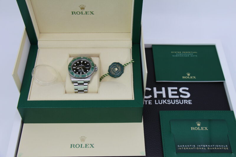 ROLEX SUBMARINER DATE 126610LV - NEW - Image 5