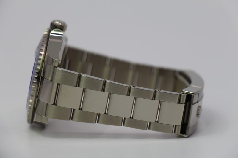 ROLEX SUBMARINER DATE 126619LB - NEW - Image 2