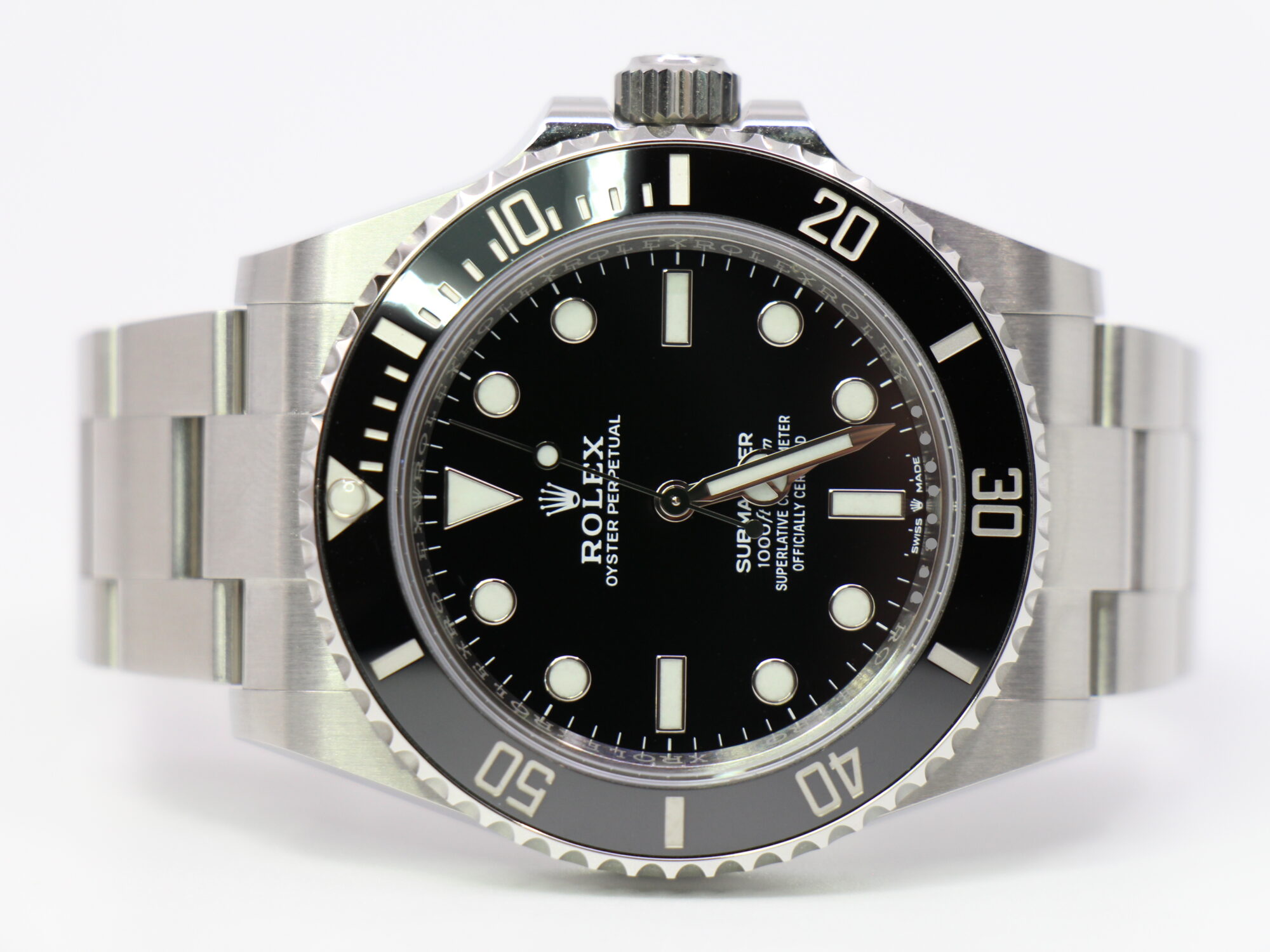 ROLEX SUBMARINER 124060 - "LIKE NEW"