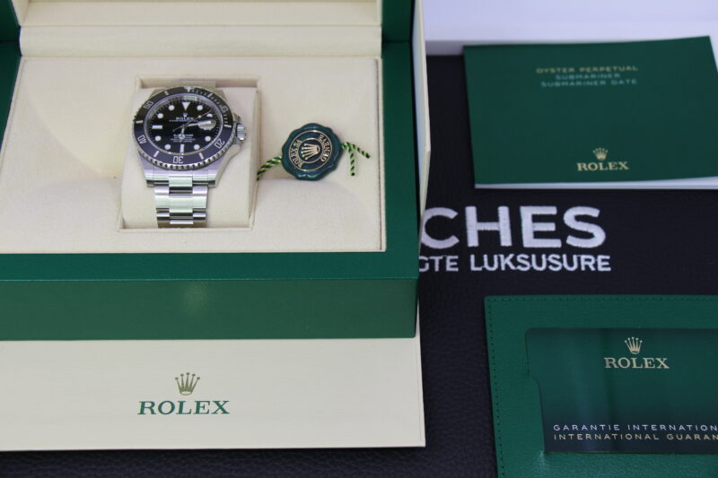 ROLEX SUBMARINER DATE 126610LN - NEW - Image 5