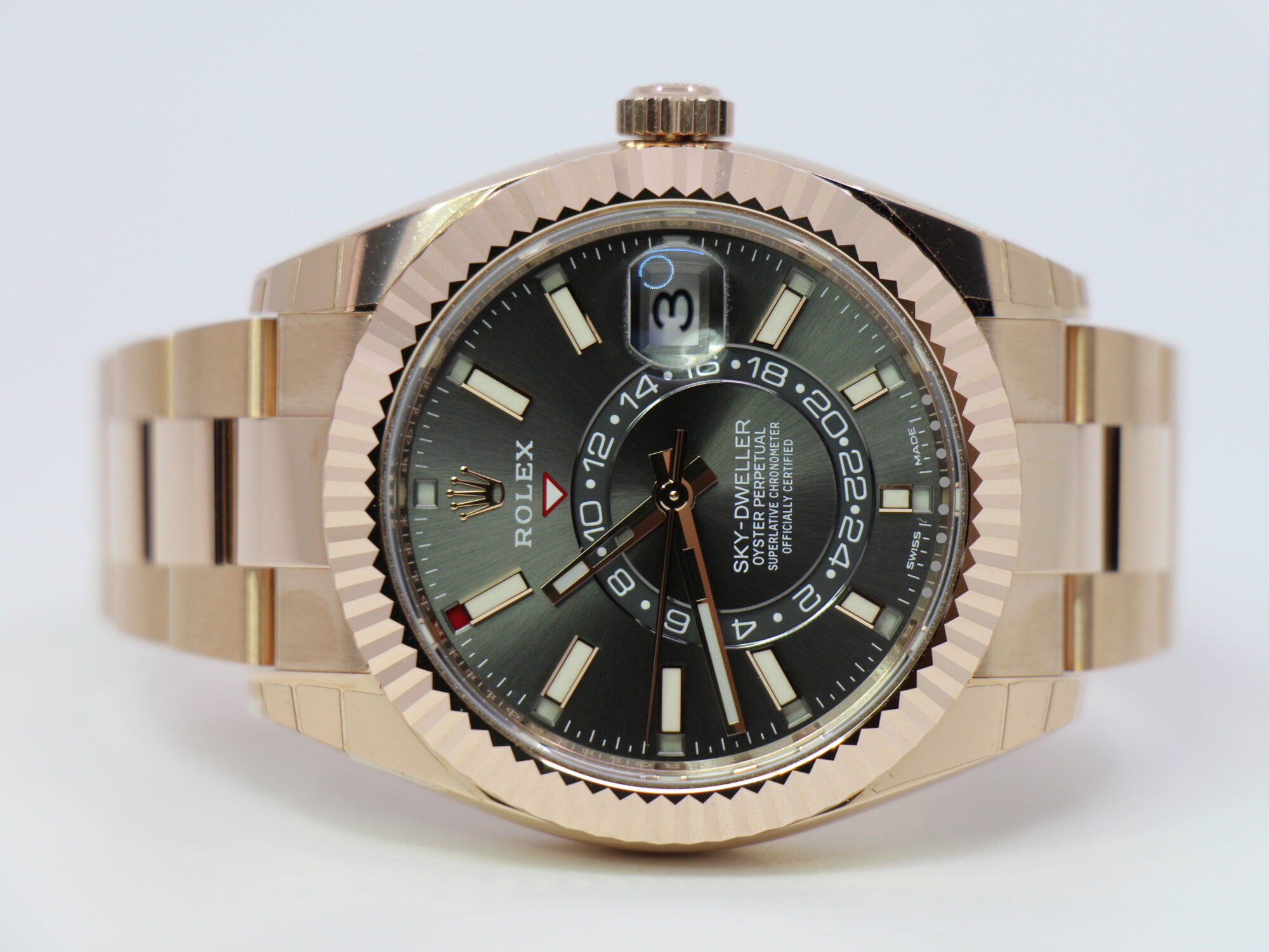 ROLEX SKY-DWELLER 326935