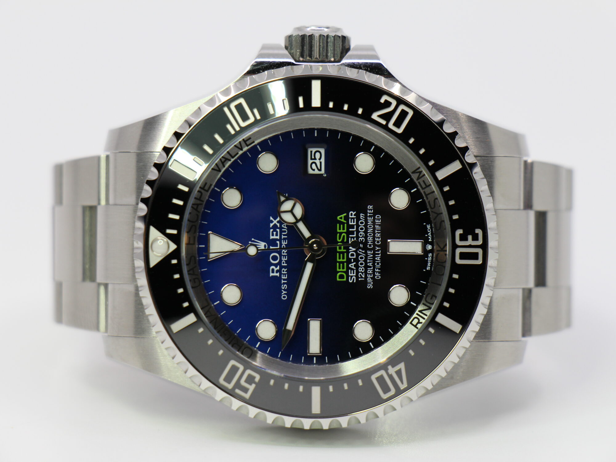 ROLEX DEEPSEA SEA-DWELLER BLUE 136660 - NEW