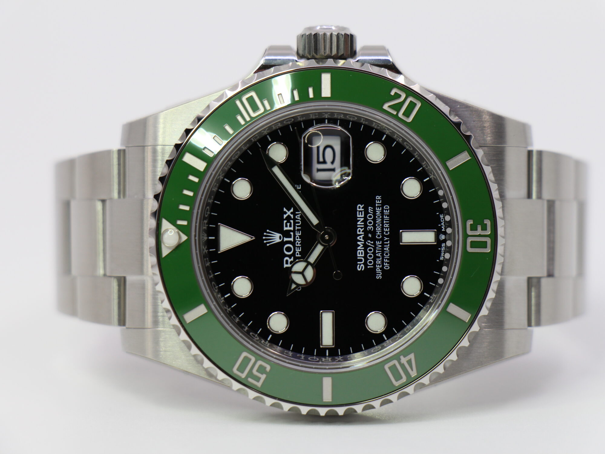ROLEX SUBMARINER DATE 126610LV “NEW GREEN” – NEW
