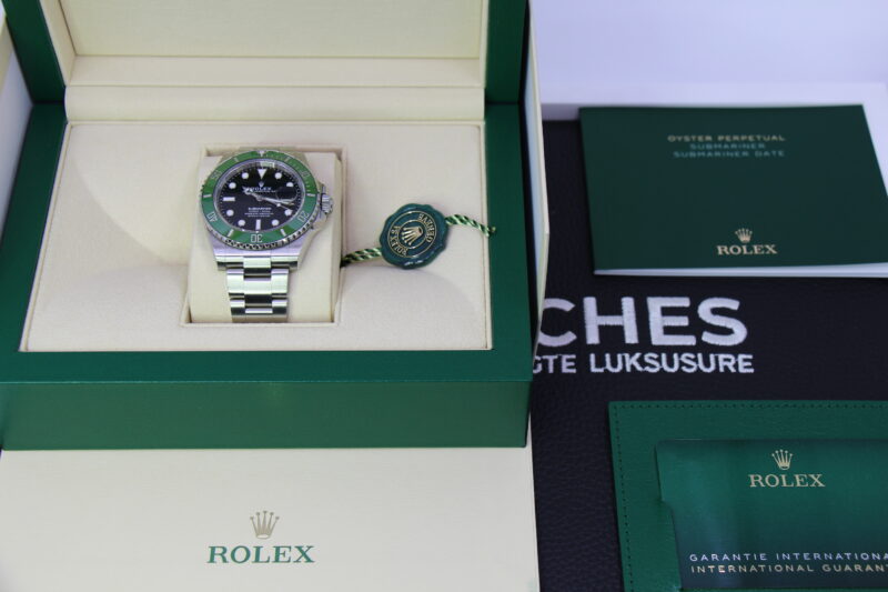ROLEX SUBMARINER DATE 126610LV - 09/2024 - Image 5