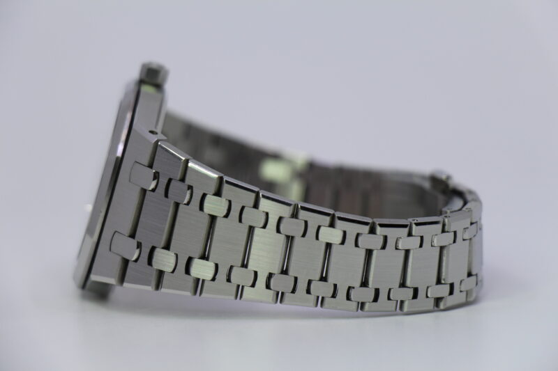 AUDEMARS PIGUET ROYAL OAK 15202ST ULTRA THIN BLUE - Image 2