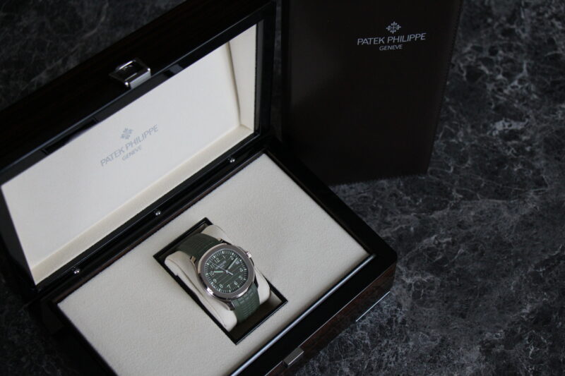 PATEK PHILIPPE AQUANAUT 5168G-010 - 07/2022 - Image 6