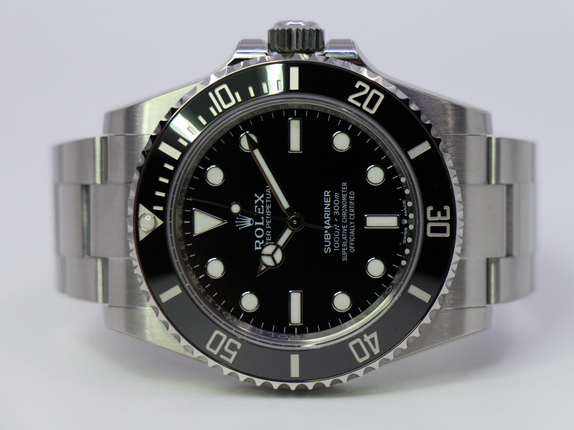 ROLEX SUBMARINER 124060 - NEW "STICKERS" 11/2024
