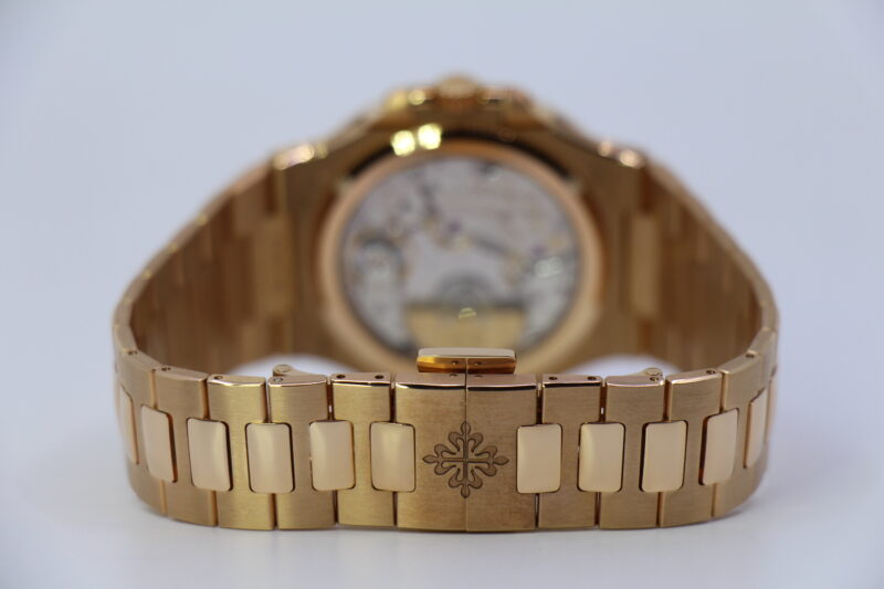 PATEK PHILIPPE NAUTILUS 5712/1R-001 - NEW - Image 3