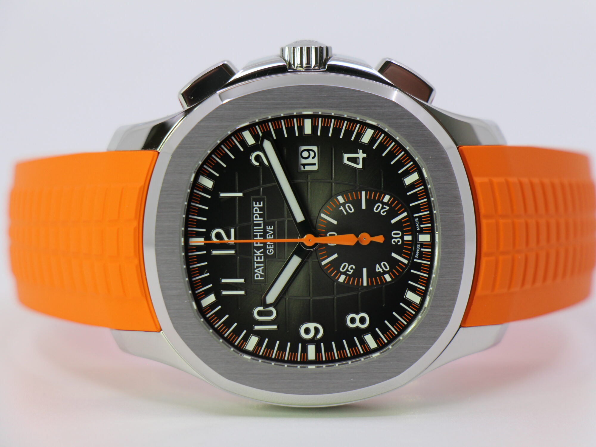 PATEK PHILIPPE AQUANAUT 5968A-001 - NEW *RESERVERET