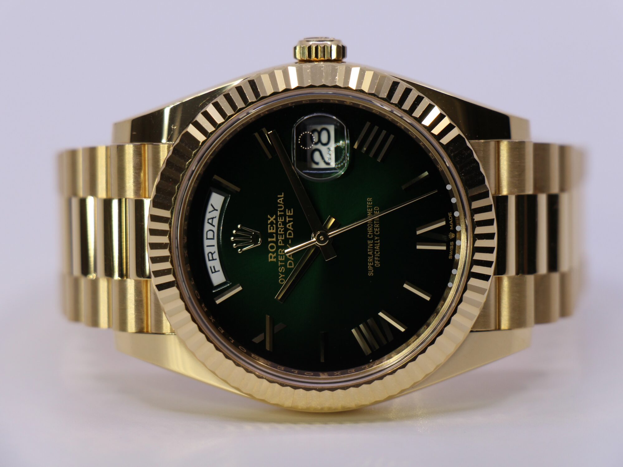 ROLEX DAY-DATE 40MM 228238 GREEN OMBRÉ - 06/2024 *RESERVERET