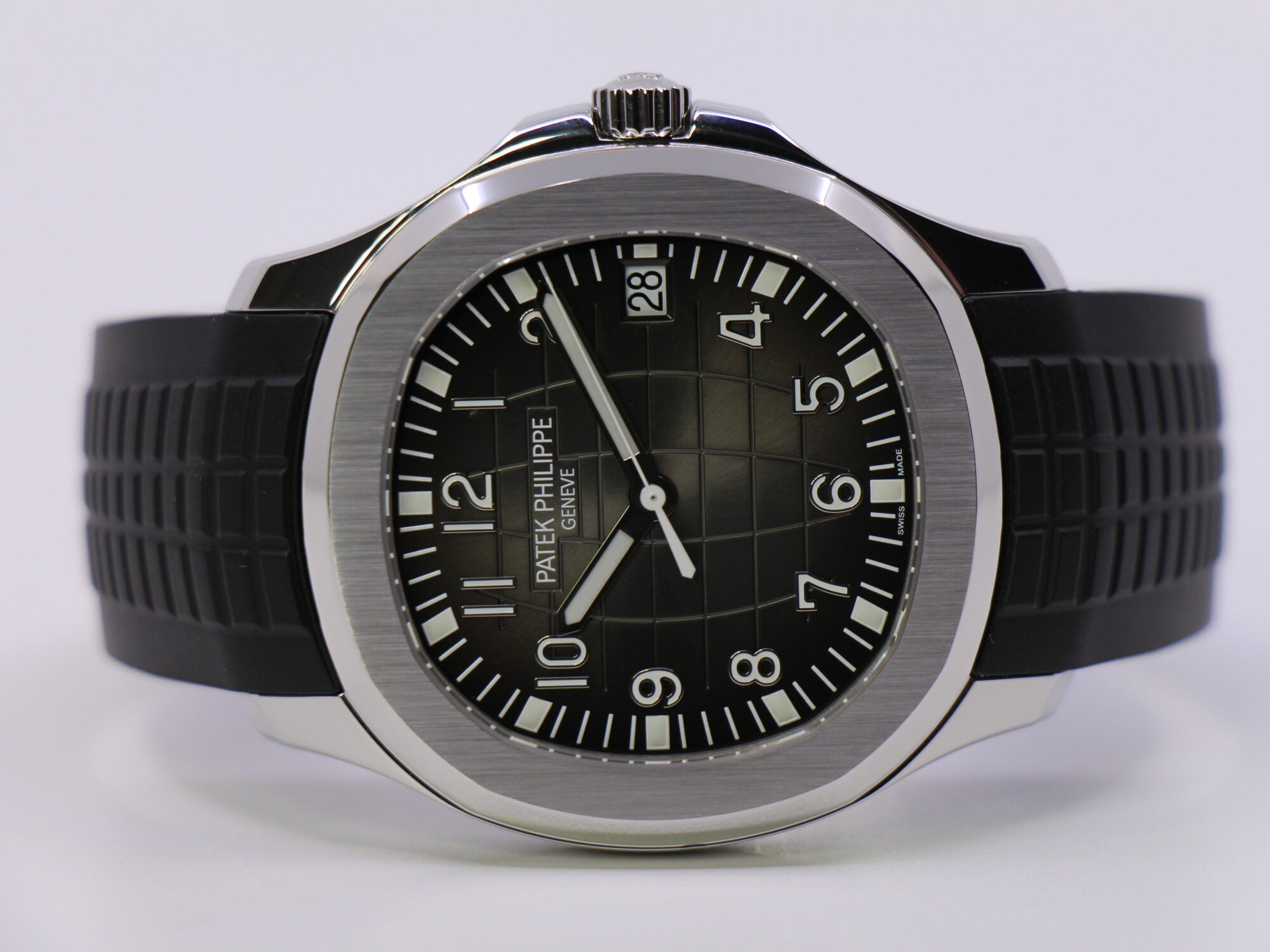 PATEK PHILIPPE AQUANAUT 5167A-001 - LIKE NEW *RESERVERET