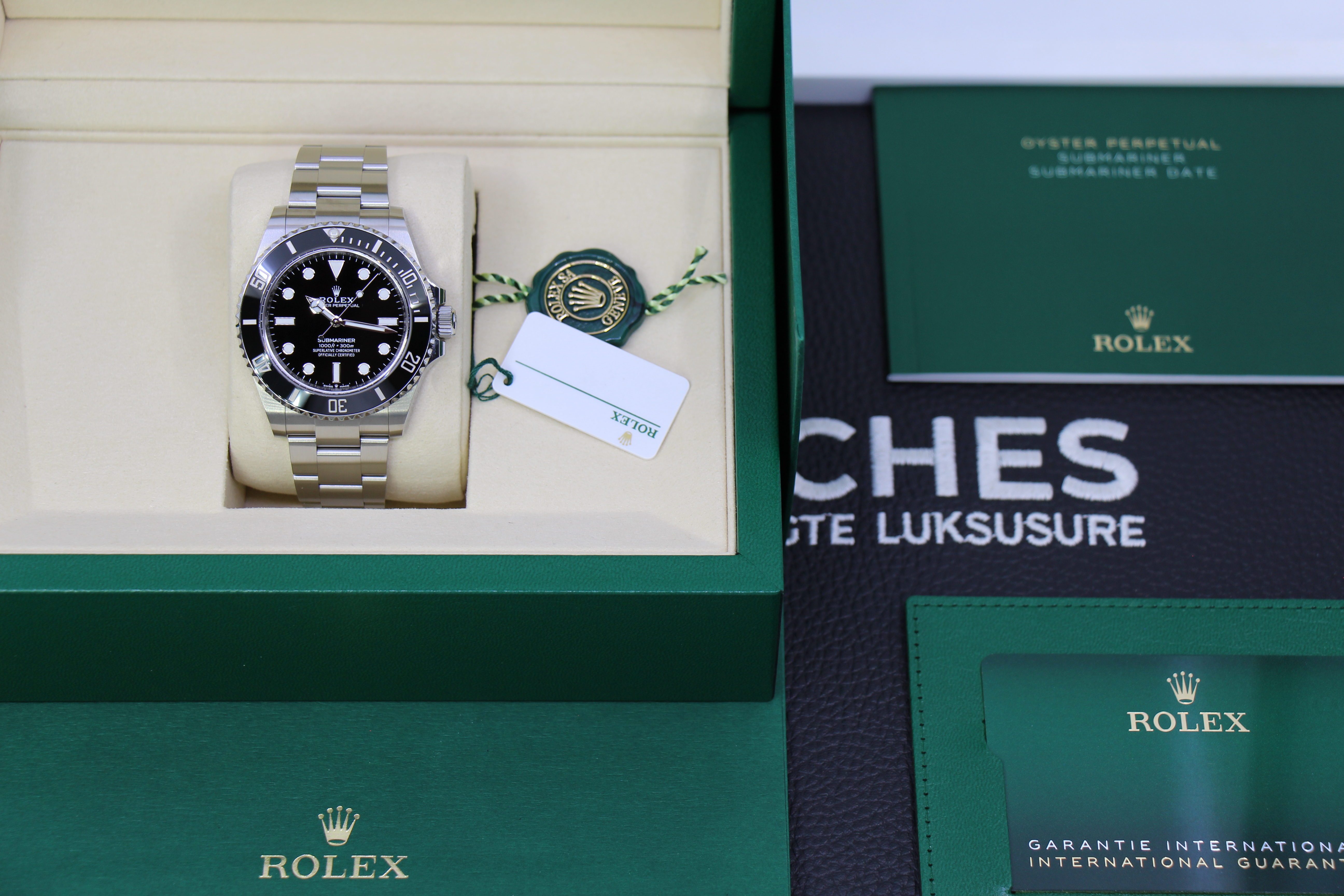ROLEX SUBMARINER 124060 - 07/2025 - Billede 5