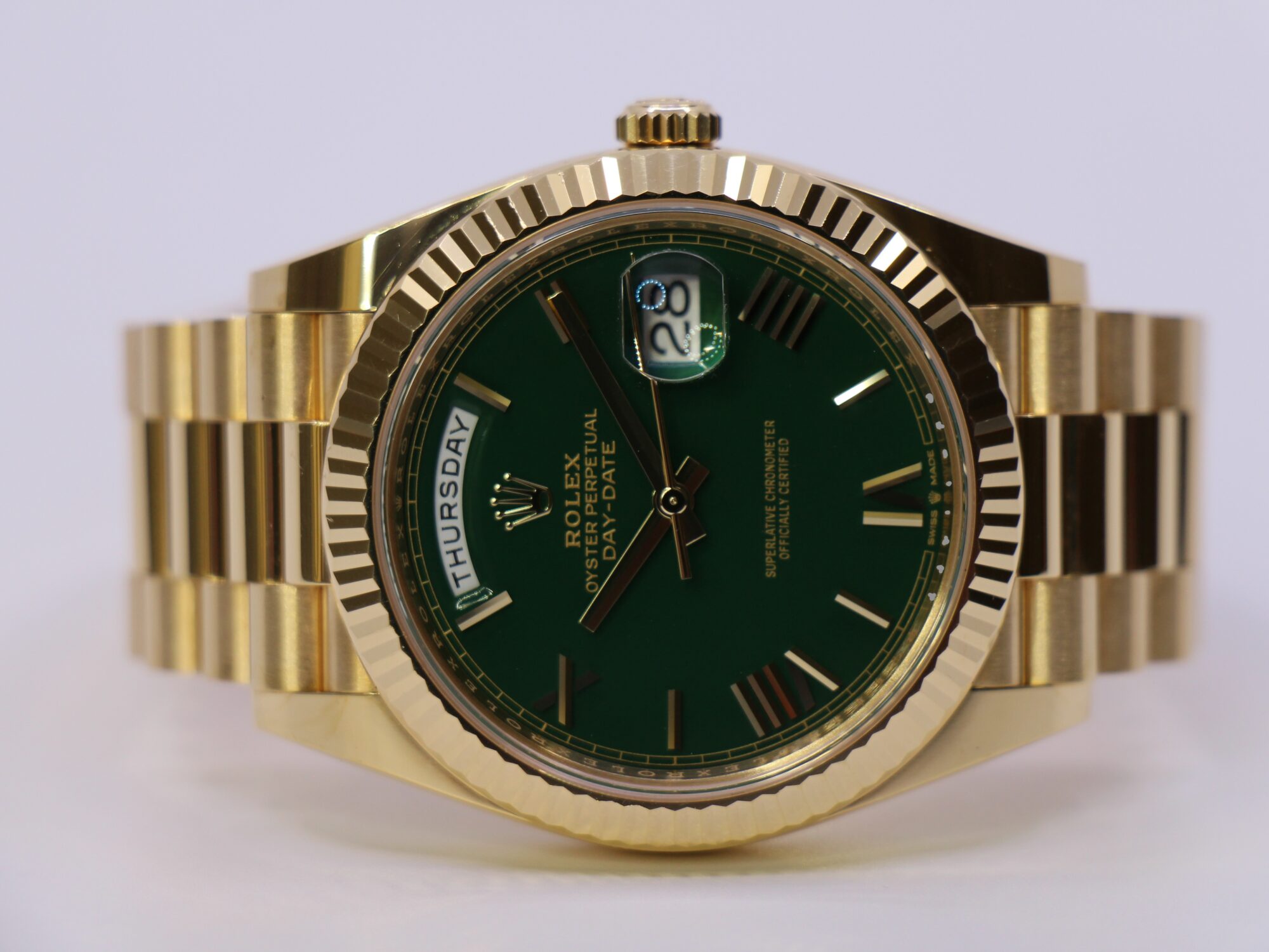 ROLEX DAY-DATE 40MM 228238 GREEN