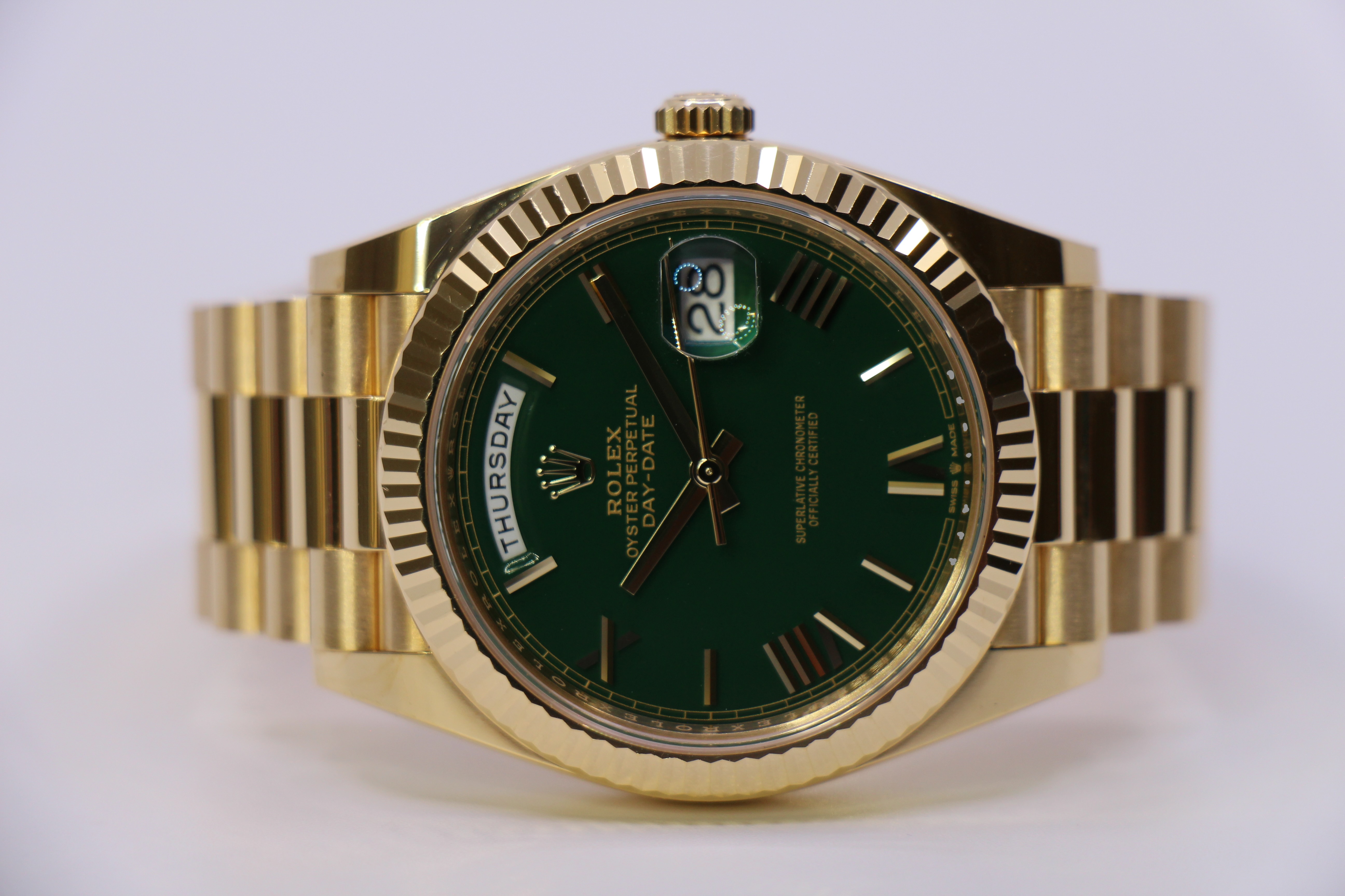 ROLEX DAY-DATE 40MM 228238 GREEN