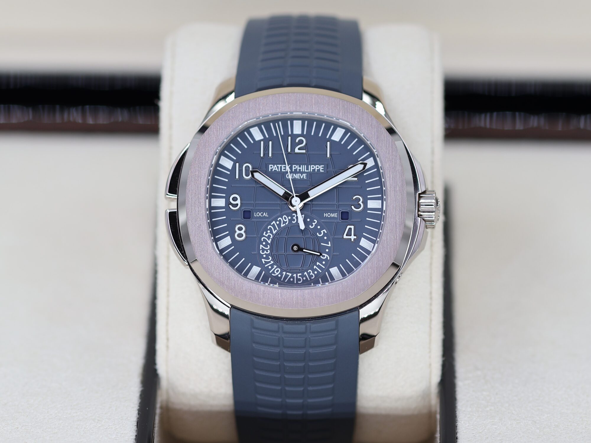 PATEK PHILIPPE AQUANAUT 5164G-001 - NEW 05/2026